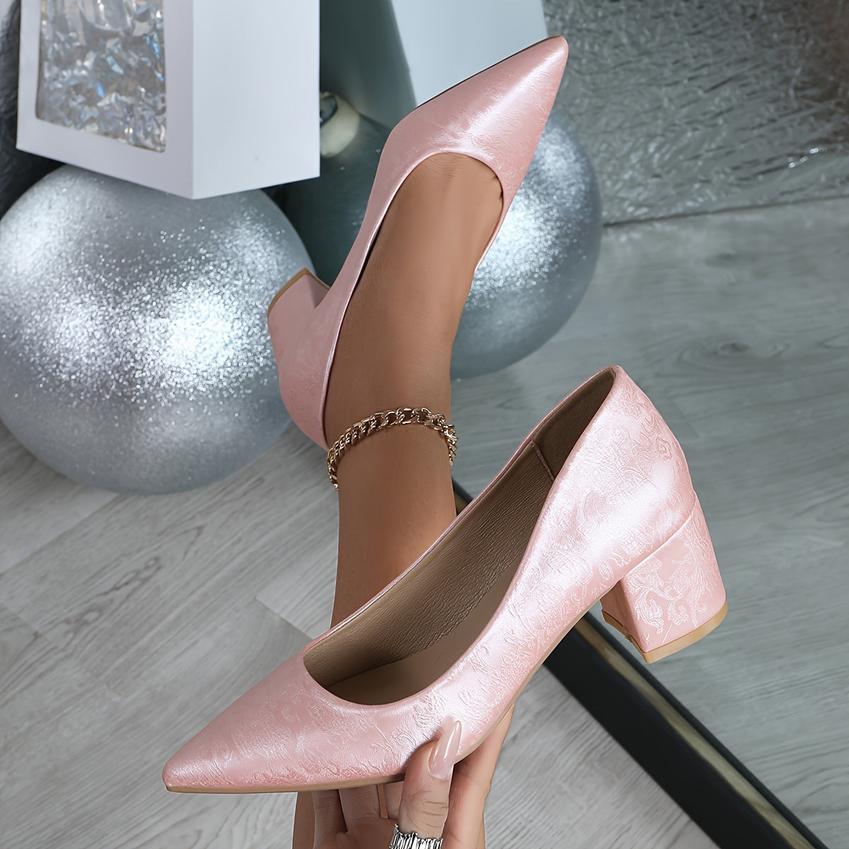 Chic Women's Pointed-Toe Pumps - Vintage-Inspired Slip-On High Heels with Soft Cover Lining, Versatile for All Seasons